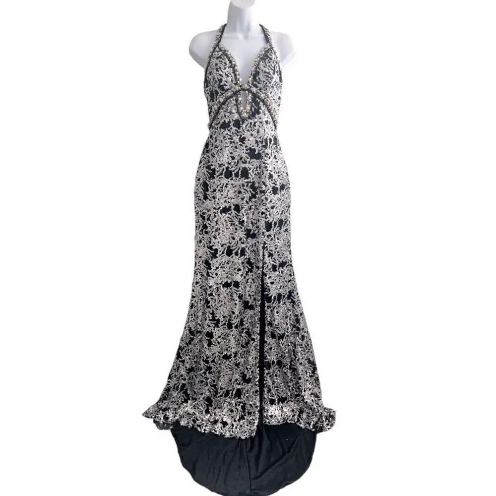 KISS KISS Formal Mary’s Bridal Mermaid Silver Crystal Maxi Dress Size 8.